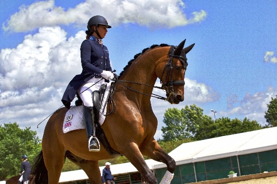 Hi Form Nathalie Kayall